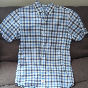 Izod Blue and White Casual Button Down Shirt